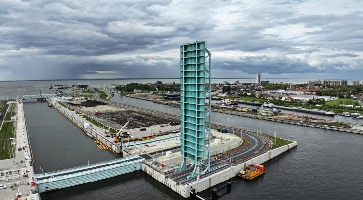 The Lock That Had to Survive Saltwater, While Keeping Its Colour